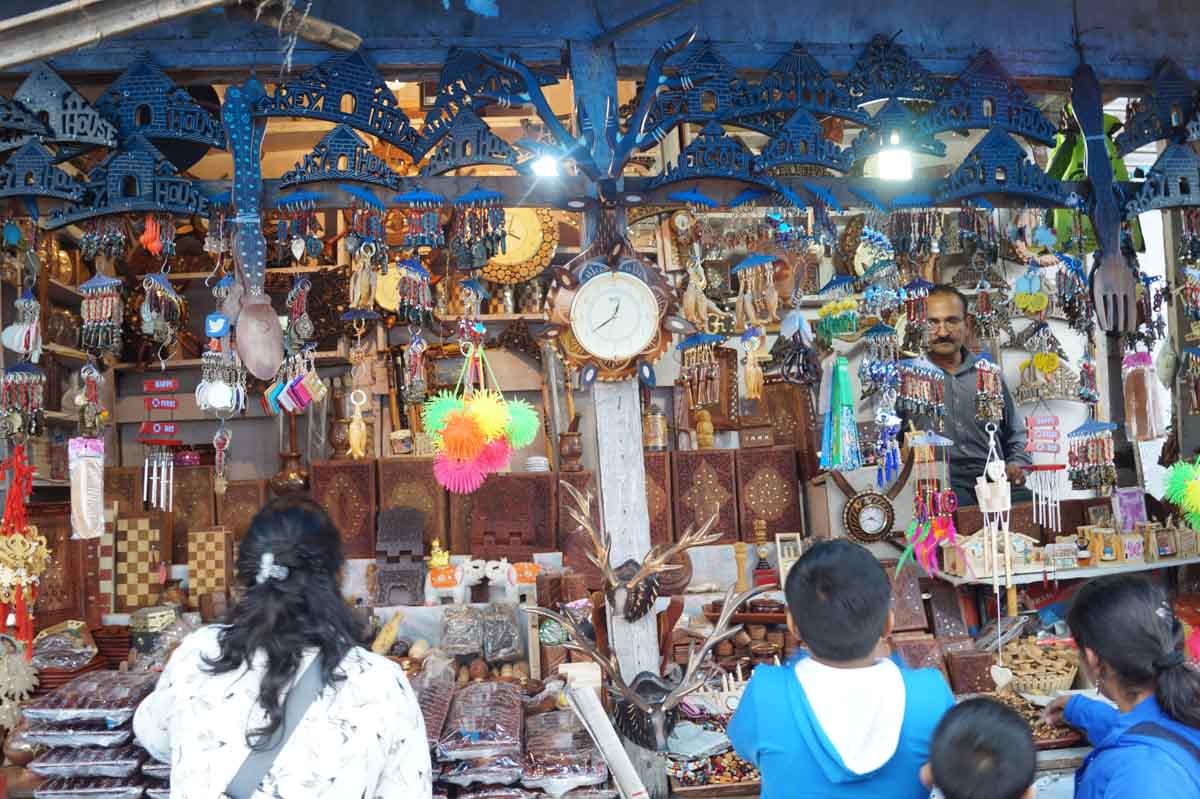 Lakkar Bazaar