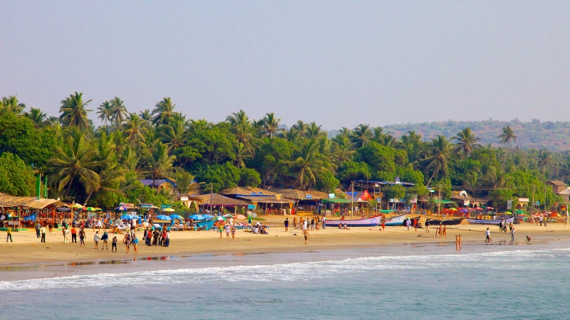 Arambol-beach-Goa-New-Year (800x450)
