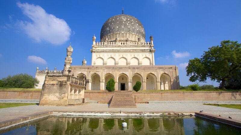 qutb shahi tombs hyderabad